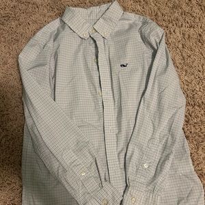 Vineyard vines performance